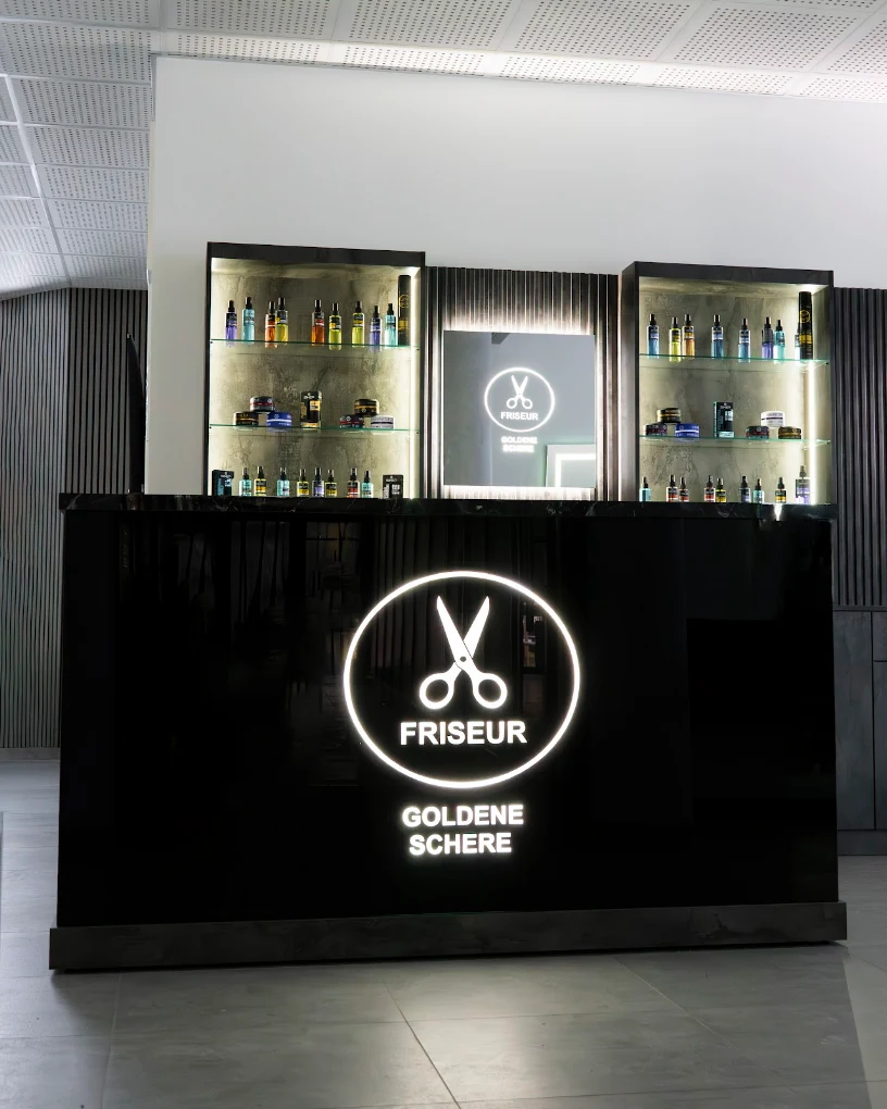 Reale Aufnahme des Empfangsbereichs von Goldene Schere